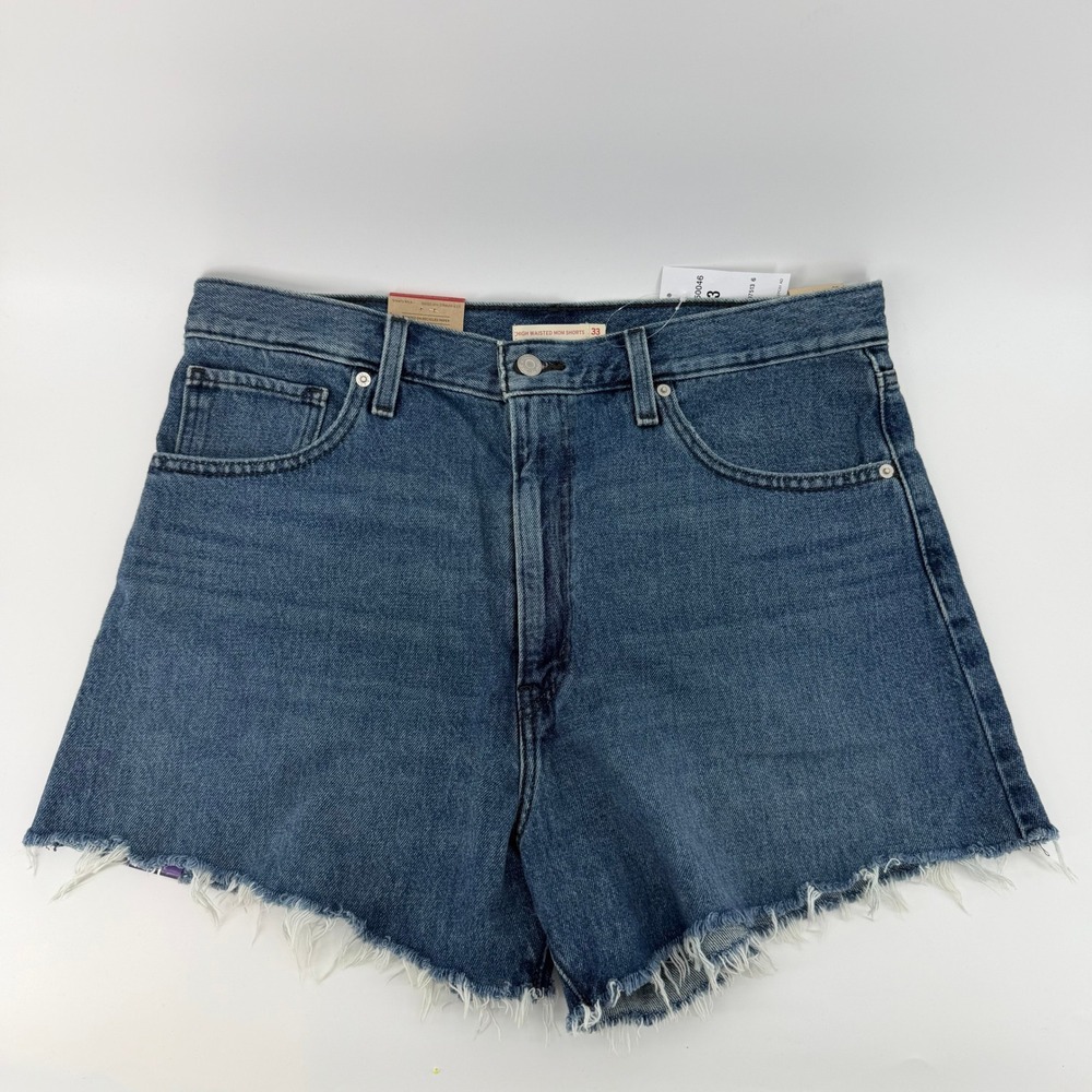 Levi's High Waisted Mom Shorts Women 33 Blue Denim Raw Hem A19650046